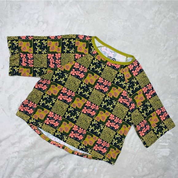 5 for $10 Target EUC Latino Heritage Month 1/4 Sleeve Crop Top size XS - Picture 1 of 6